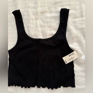 simple black crop top from Aeropostale